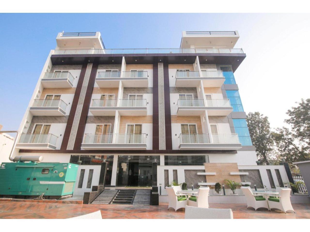 Kusum House Bed & Breakfast Greater Noida Exterior photo